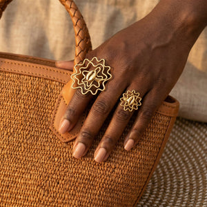 Bague Flora : Un Bijou Inspiré par la Magie des Fleurs